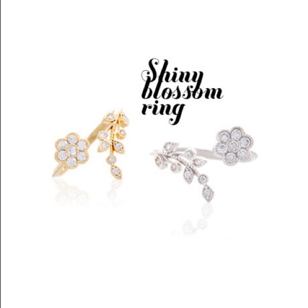 Floral ring - Picture 5 of 5